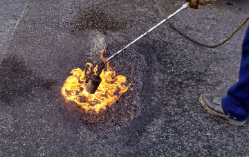 Ruston Parva flat roofing repairs