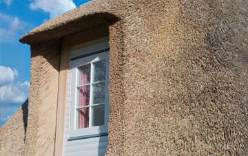 Ruston Parva thatch roof disadvantages